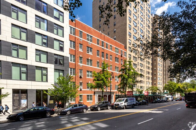 Building Photo - 519 E 86th St
