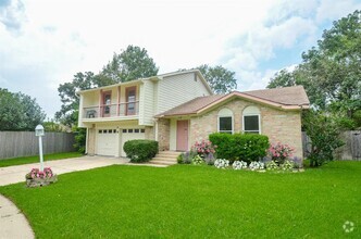 Building Photo - 10707 Sagewind Cir