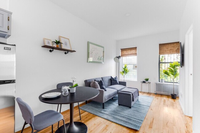 Foto del edificio - 321 E 116th St