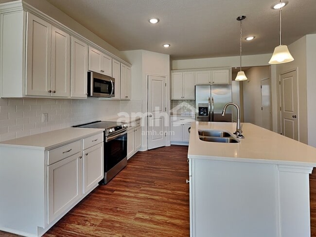 Building Photo - 8300 Northpoint Dr
