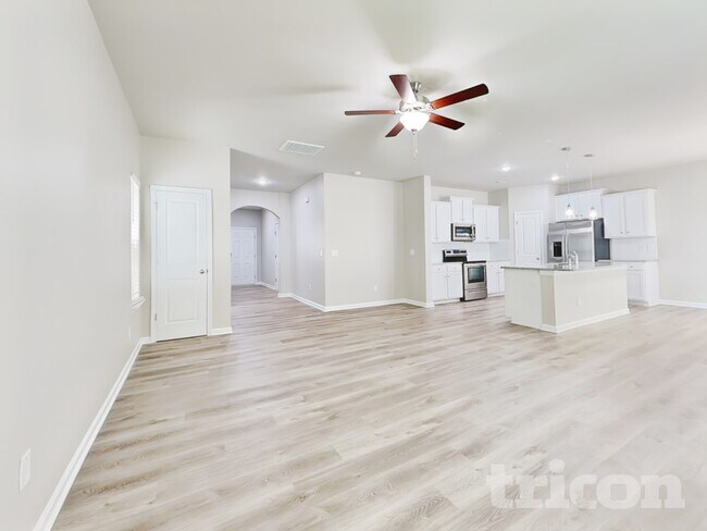 Foto del edificio - 143 Spring Knoll Dr