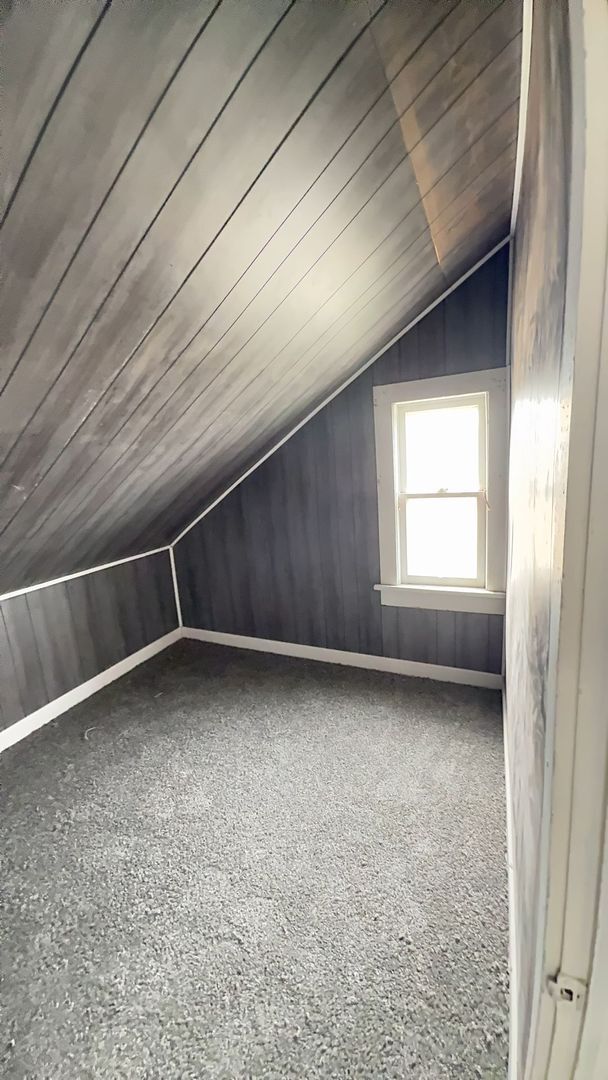 Foto del edificio - 3 Bedrooms with Fenced In Yard + Garage