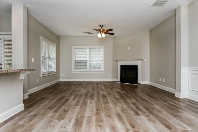 Building Photo - 4862 Summersun Dr