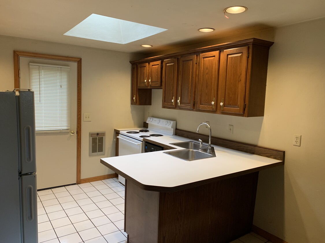 743 Highland Ave Unit Rear, Greensburg, PA 15601 Apartments in