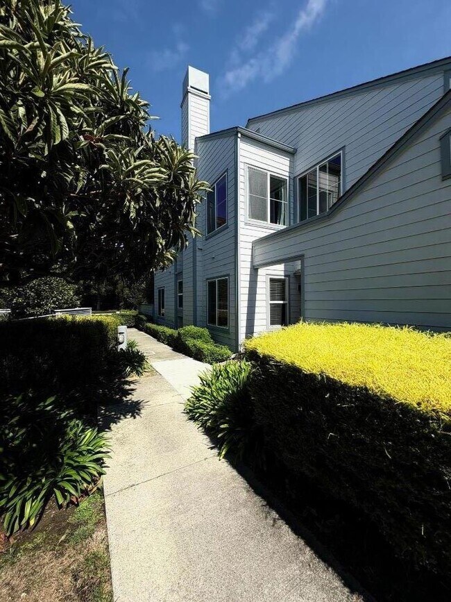 Foto del edificio - 201 Bowsprit Ln