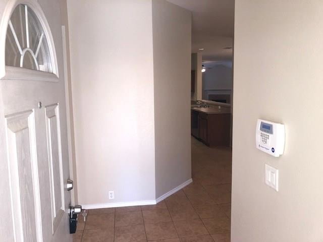 Foto del edificio - 8420 Silverbell Ln