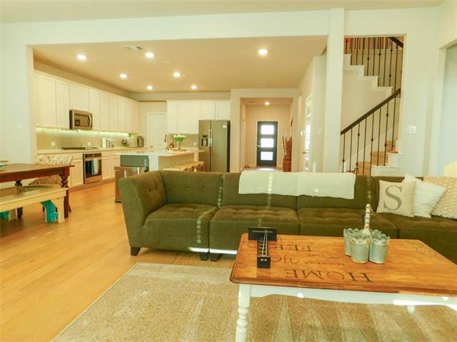 Building Photo - 5105 Del Monte Dr