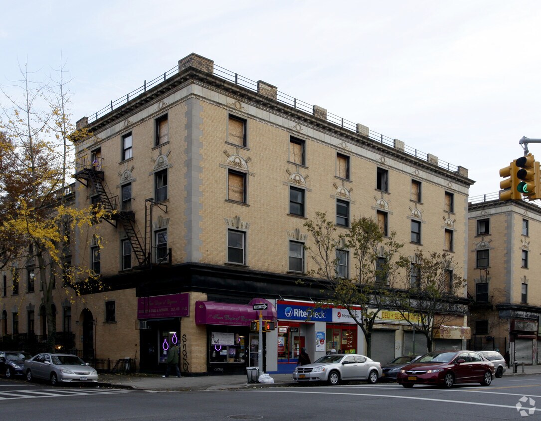 Primary Photo - 2600 Frederick Douglass Blvd