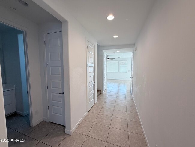 Foto del edificio - 12471 W Forest Pleasant Pl