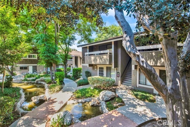 Building Photo - 156 Streamwood