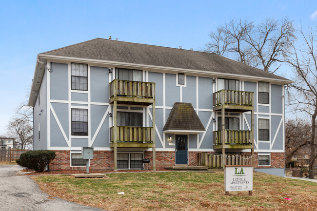 Building Photo - Little Apartments