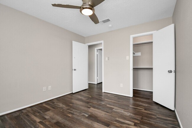 Foto del edificio - 13002 Kingsmill Dr