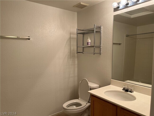 Building Photo - 2053 Quarry Ridge St