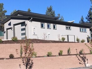 Building Photo - 60991 SE Sweet Pea Dr