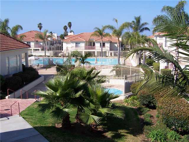 Building Photo - 2 bedroom 2 bath Upper Level Condo