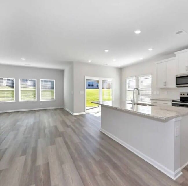 Building Photo - Coming soon-new construction