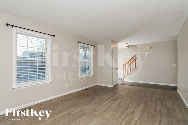 Foto del edificio - 410 Meadow Springs Dr