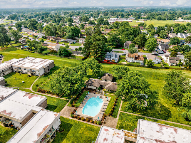 Tivoli Pool Aerial - Tivoli Apartments