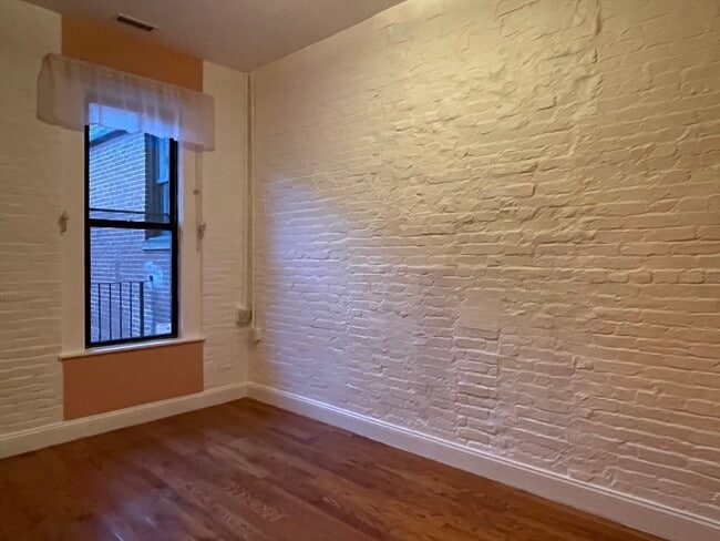 Building Photo - 58 E Springfield St