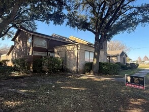 Building Photo - 8498 Dairy View Ln
