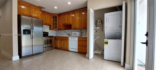 Foto del edificio - 4821 SW 129th Ave