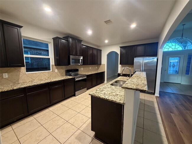 Building Photo - 20615 Silver Tea Ave