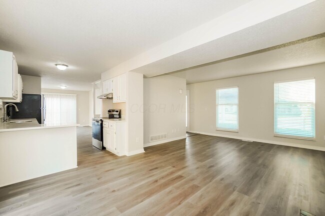 Building Photo - 5232 Redlands Dr