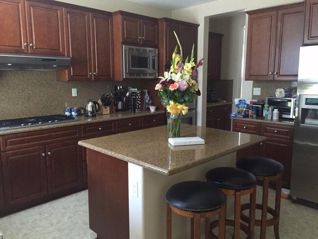 Kitchen - 9602 Hanna Ave