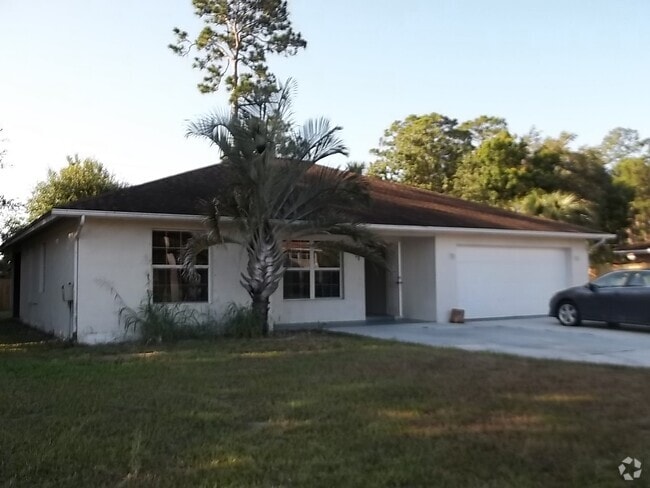 Building Photo - 744 SW Port St Lucie Blvd