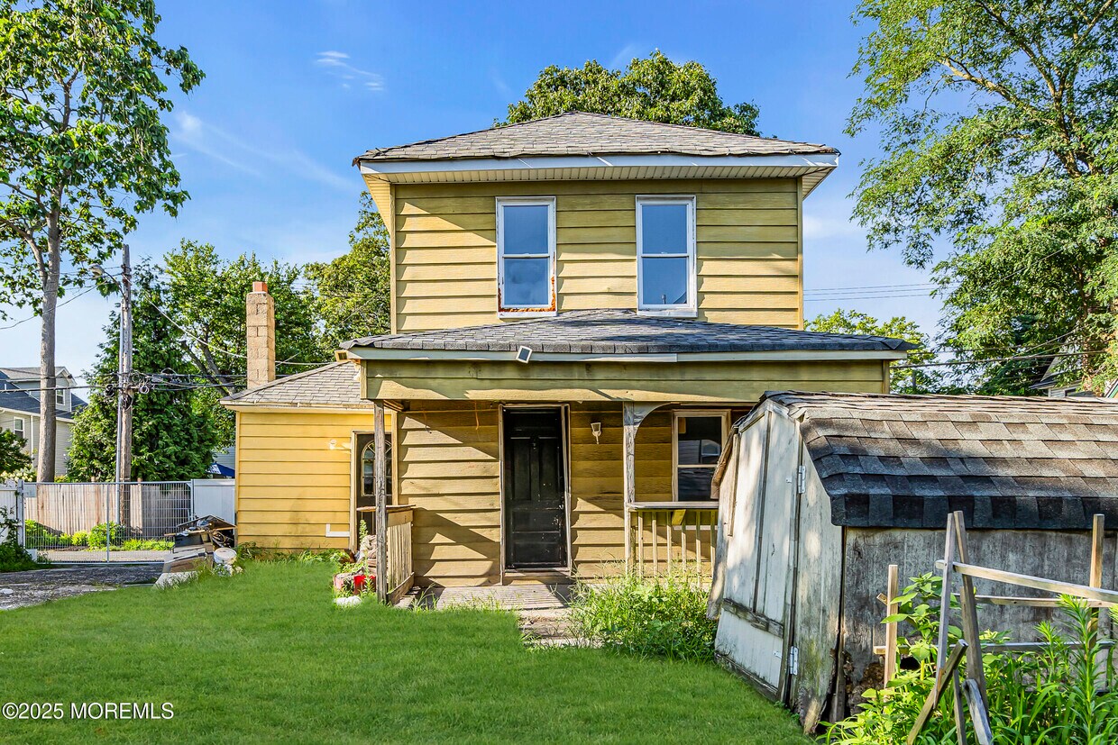 Primary Photo - 1207 2nd Ave