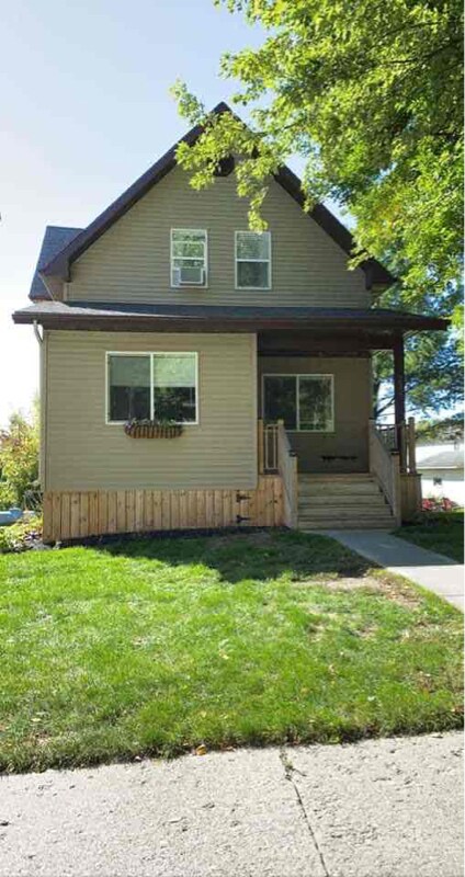 Primary Photo - 232 Ione Ave NE