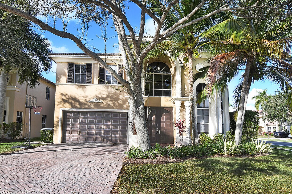 Primary Photo - 9851 Palma Vista Way