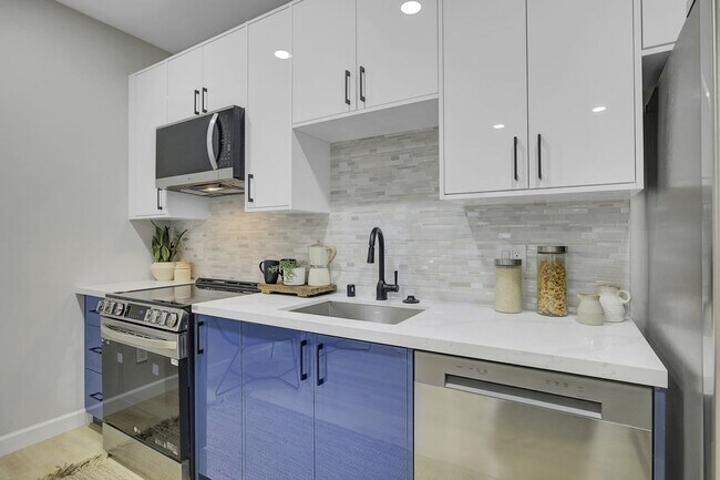 Foto del edificio - 3231-3233 Hannah Street