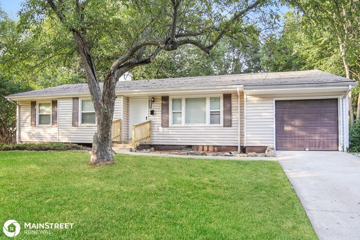 Foto principal - 6702 Fairlane Dr, Kansas City,, MO 64134