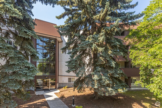 Essex House Condominium