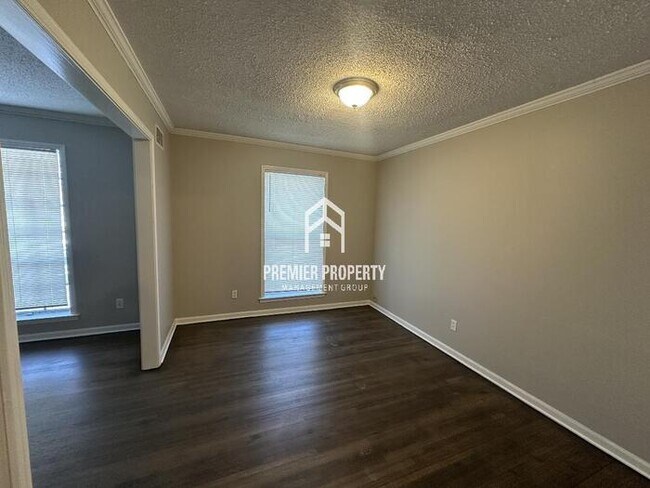 Foto del edificio - 1486 Heathcliff Dr