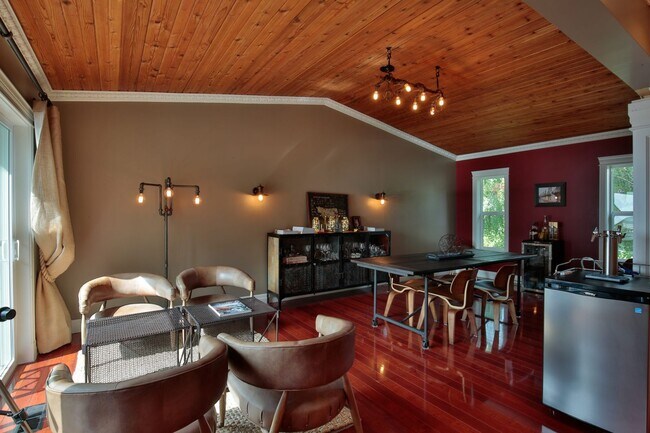 Building Photo - Richmond Beach Hideaway – Private & Serene