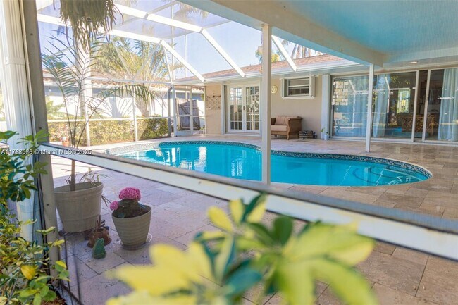 Foto del edificio - 809 SE 14th Dr