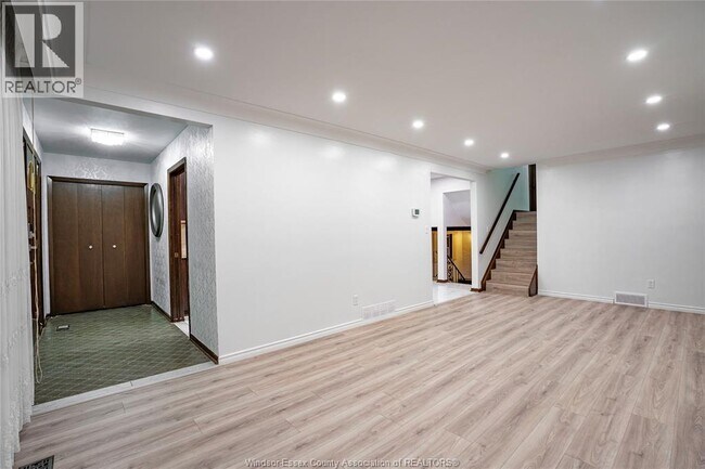 Photo du bâtiment - 9610 Asgard Rd