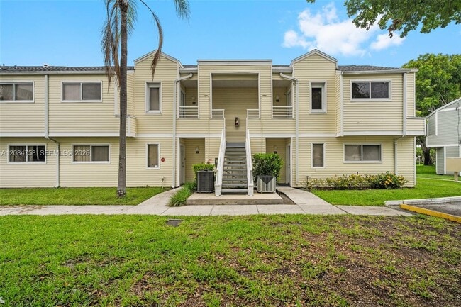 Foto del edificio - 3405 NW 44th St