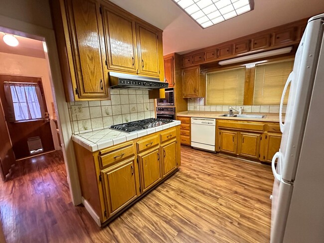 Building Photo - Charming 2-Bedroom Home in Oleander