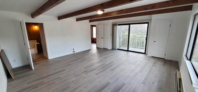 Master bedroom with covered deck - 5513 Riggs Rd