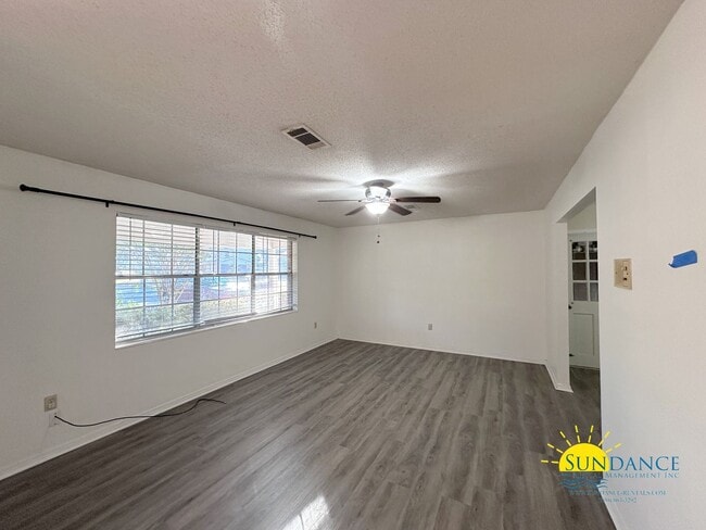 Foto del edificio - Great 3 Bedroom Home in Fort Walton Beach!