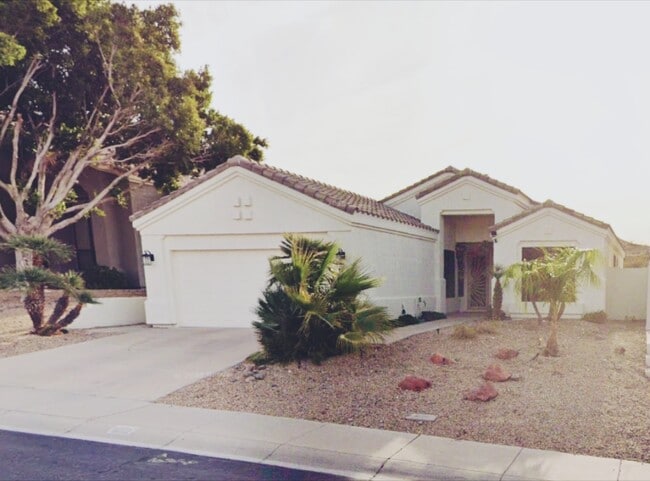 Photo - 275 E Ashurst Dr House