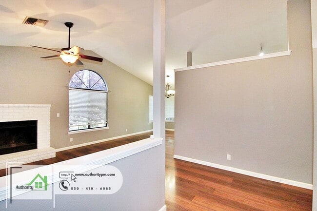 Building Photo - 2491 Candlewood Dr