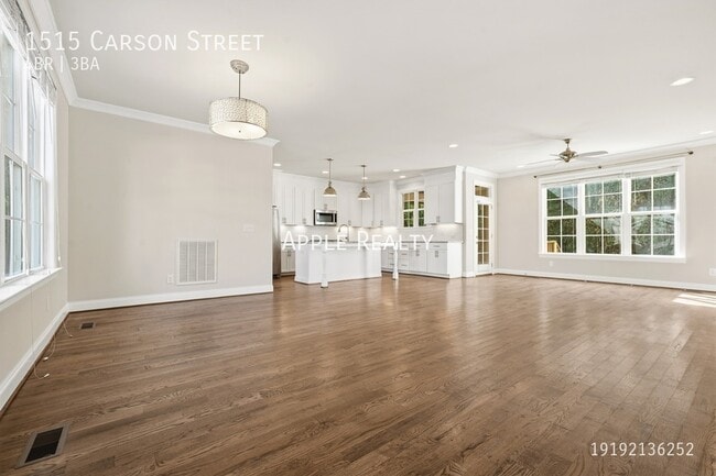 Building Photo - 1515 Carson St