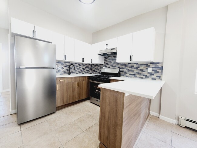 Building Photo - 134 Wilkinson Ave