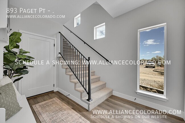 Building Photo - 893 Paget Pt