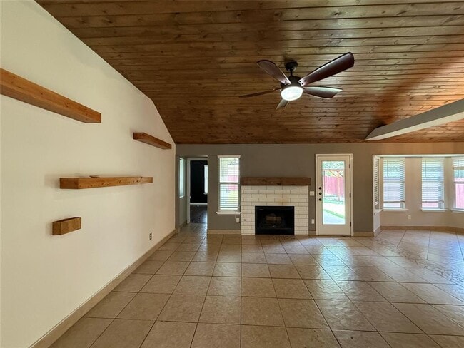 Building Photo - 501 Morning Dove Dr