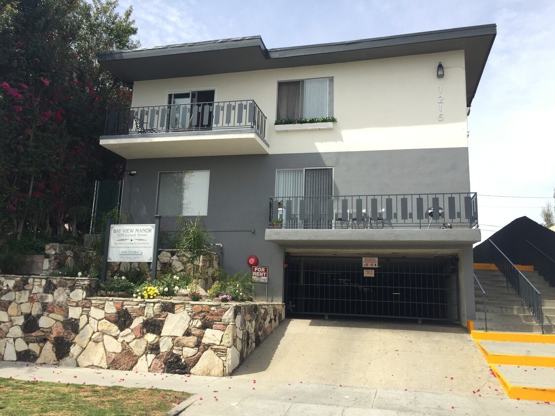 Foto principal - 1215 S Leland St